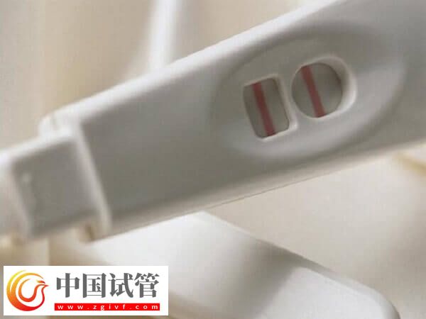 囊胚移植9天測出白板，但第10天測到了的姐妹有嗎？(圖1)